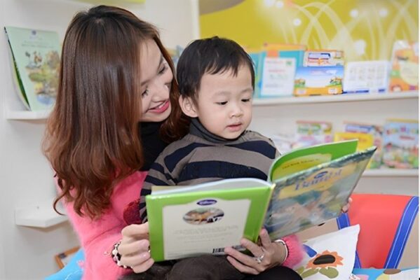 Dạy bé học chữ cái sớm sẽ giúp bé phát triển tư duy tốt hơn